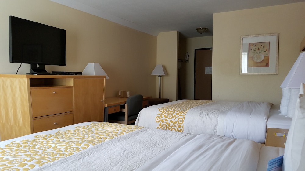 Days Inn by Wyndham Woodland 12/54