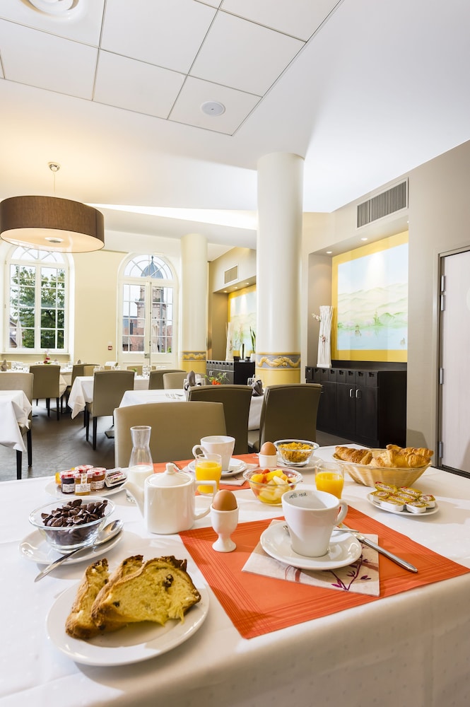 restaurant-cafeteria