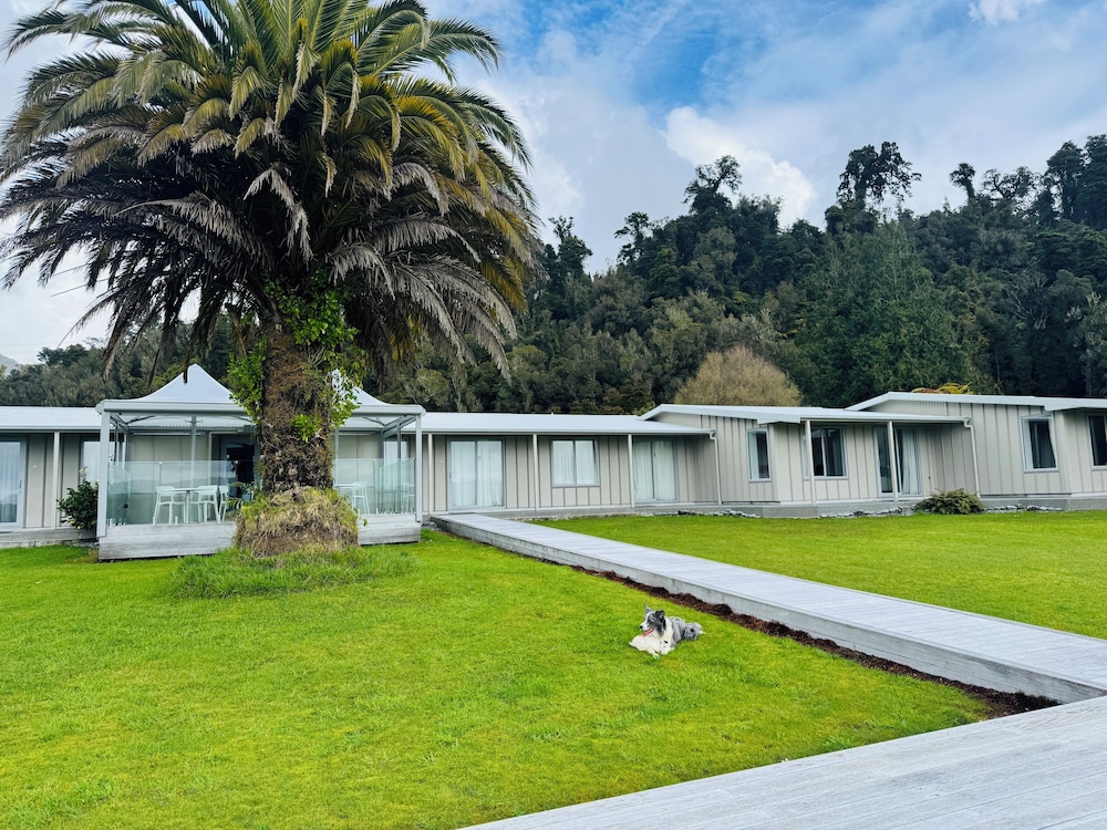 Franz Josef Oasis 43/54