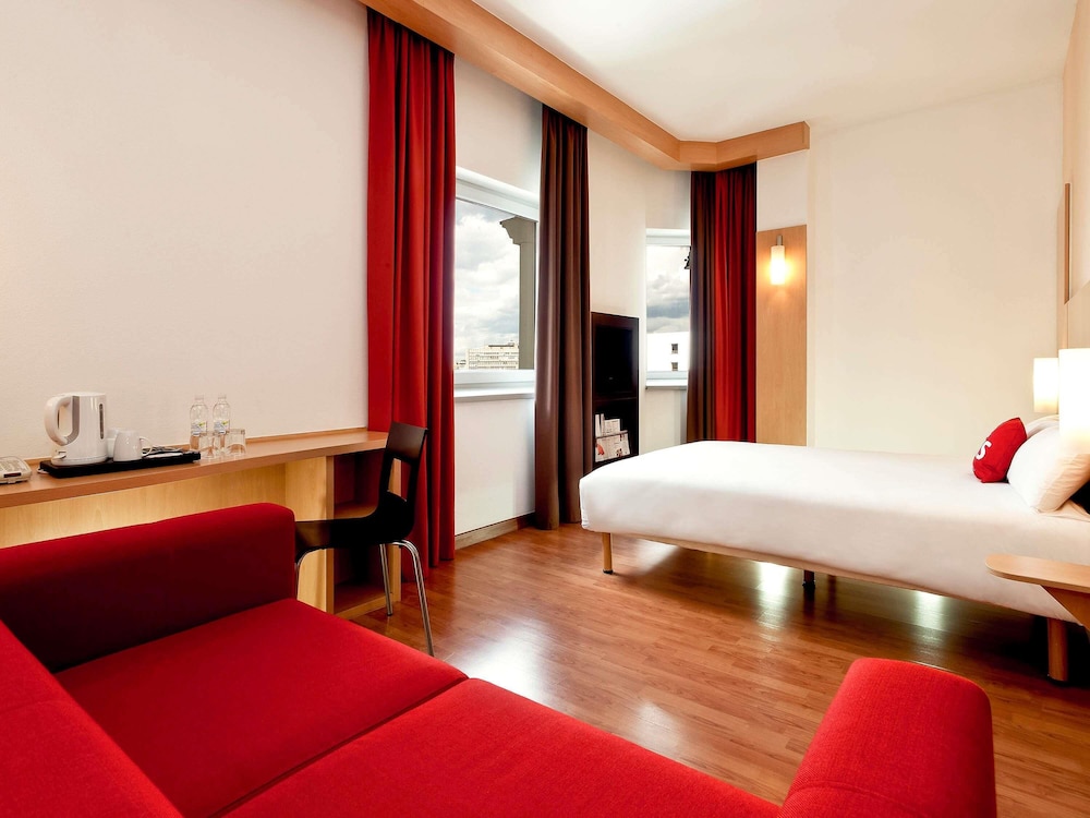 Ibis Kiev City Center 18/47