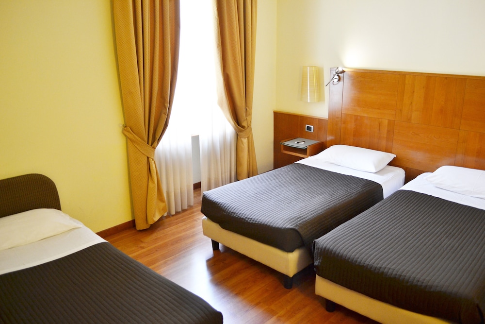 Hotel Master 9/62