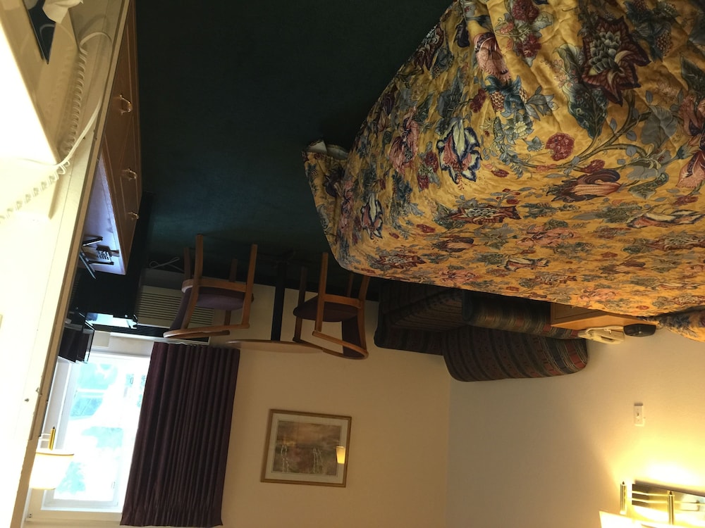 Economy Inn 18/60