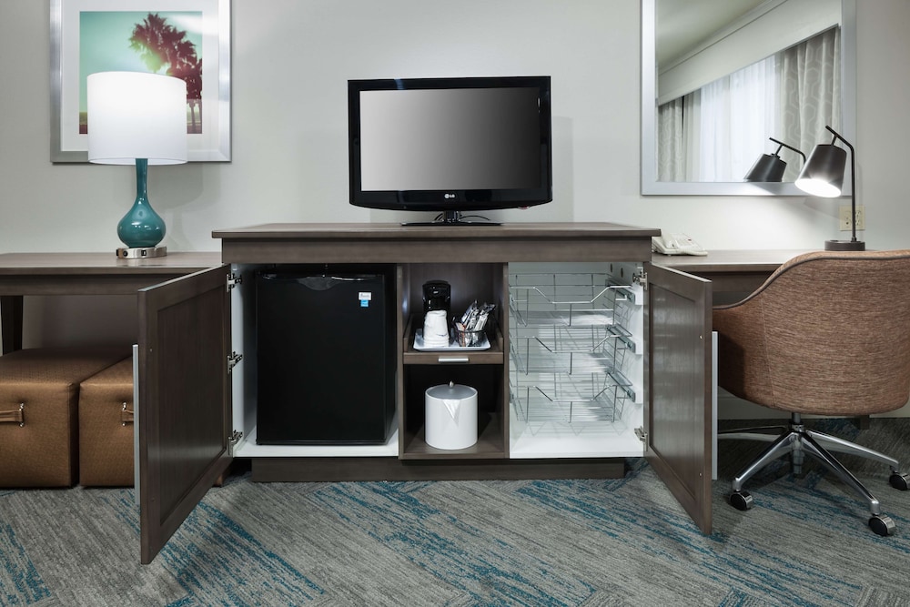 Hampton Inn Los Angeles-Orange County-Cypress 33/40