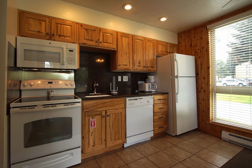 Multi Resorts at Bear Lake a VRI Resort 11/63