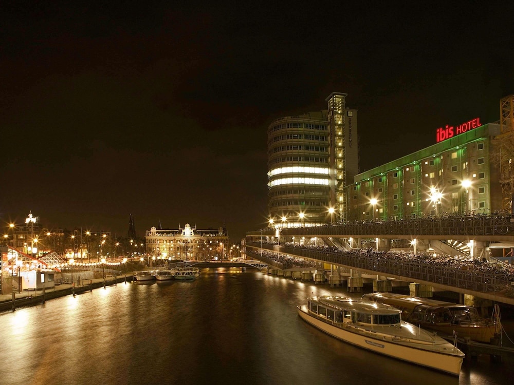 Ibis Amsterdam Centre Hotel 66/73