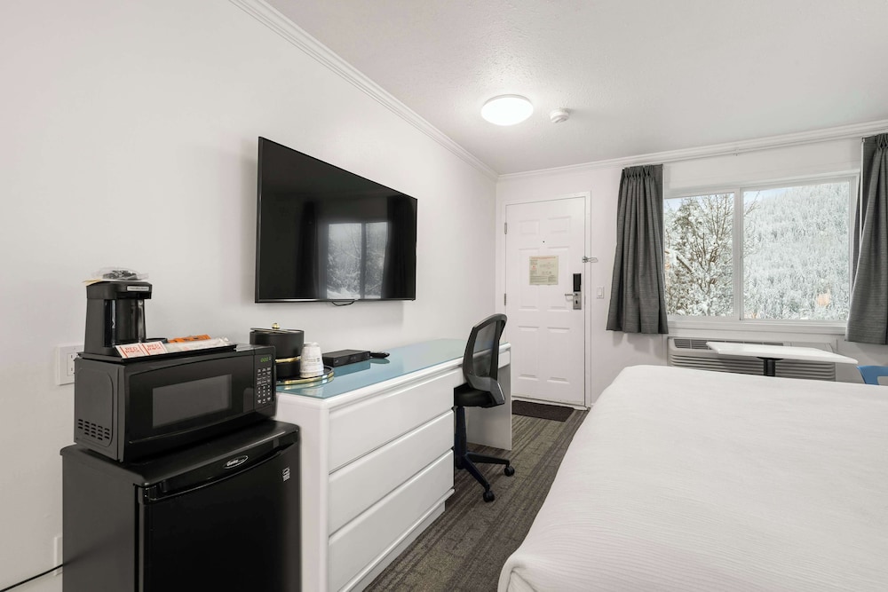 Surestay By Best Western Rossland Red Mountain 14/48