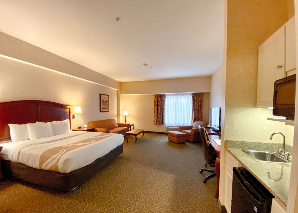 Maine Evergreen Hotel Ascend Hotel Collection 15/33