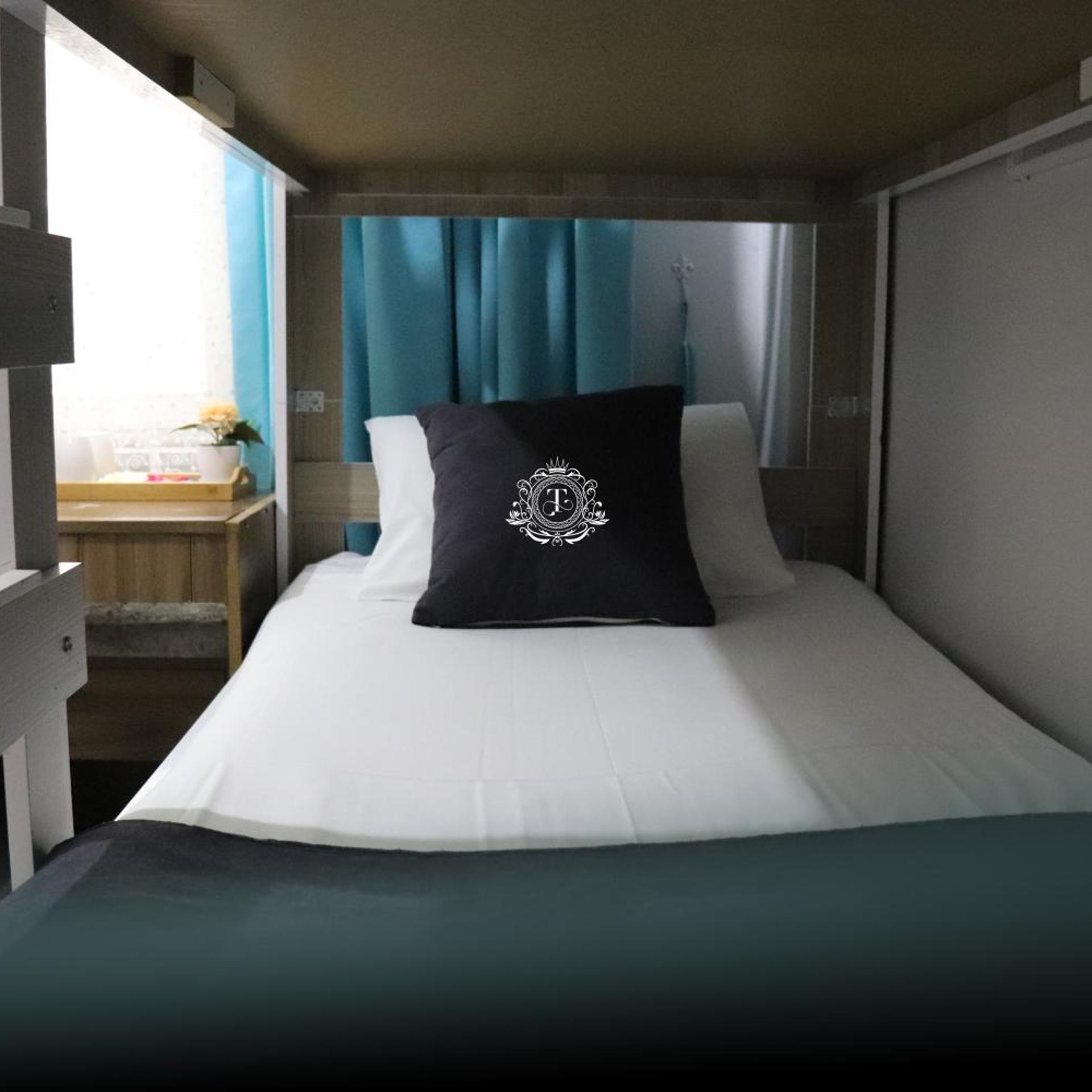 Female Dorm, 4 Beds
