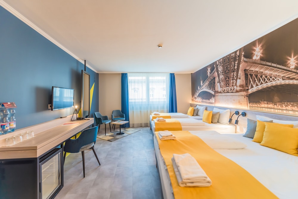 Impulso Hotel by Mellow Mood Hotels 12/67