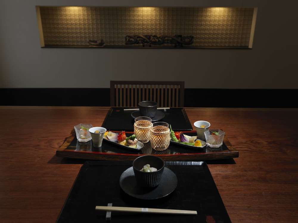 Niseko Konbu Onsen Tsuruga Besso Moku No Sho 55/70