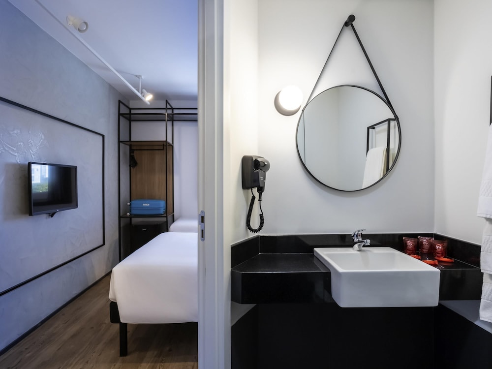 Ibis Botucatu 50/50