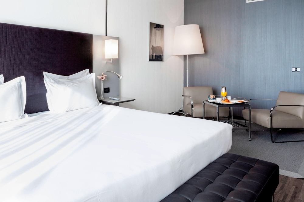 Room at AC Hotel by Marriott Madrid Airport, MADRID