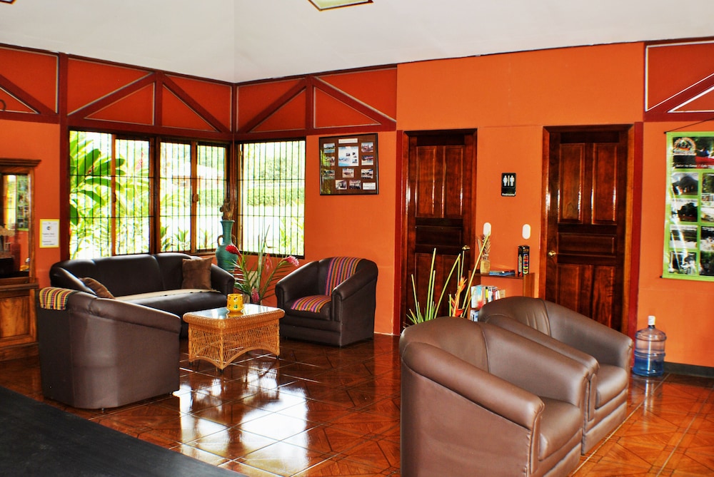 Arenal Country Inn 44/63