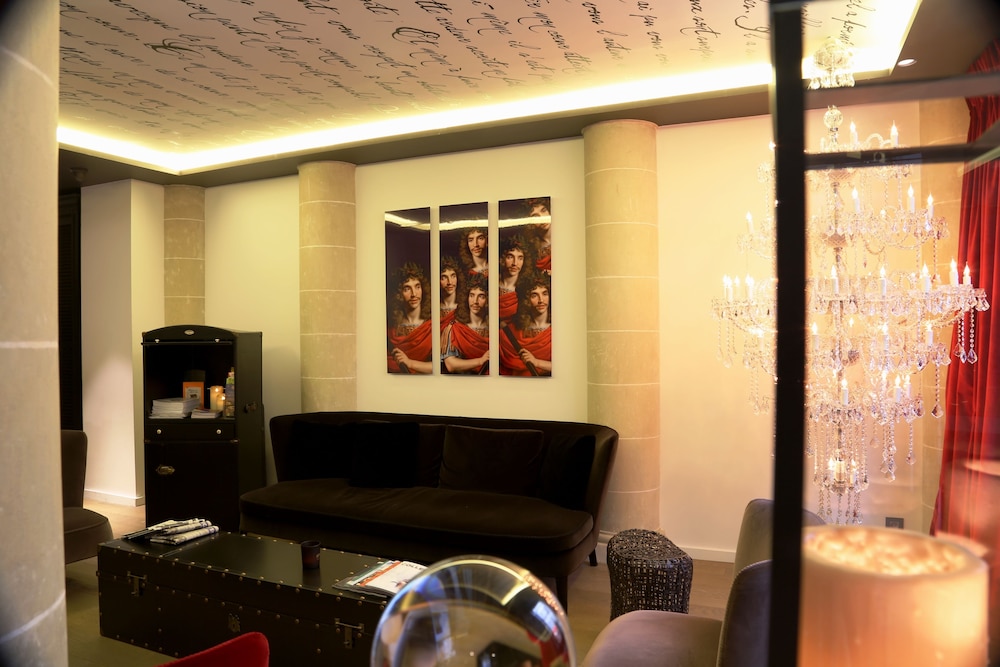 Hotel Moliere 56/71