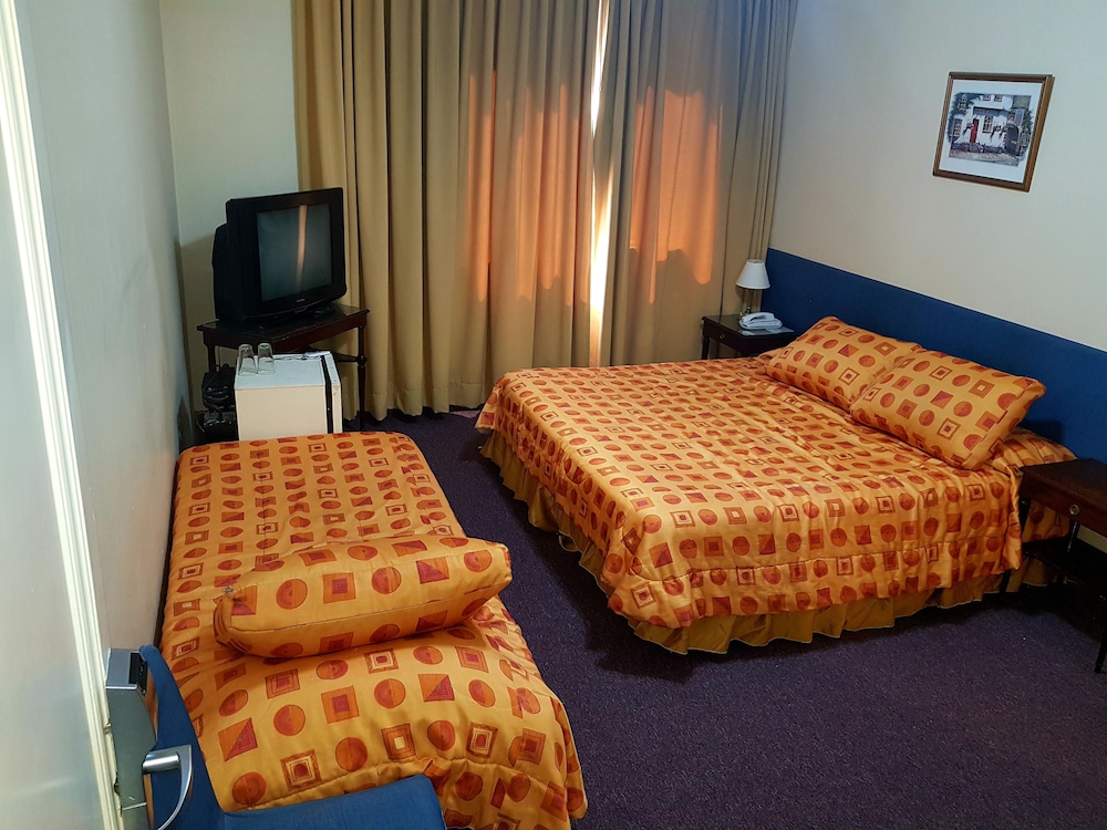 Hotel Regis 39/51