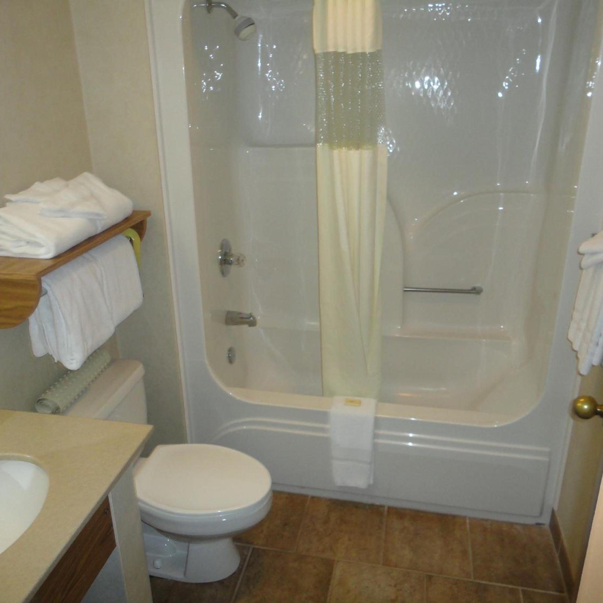 Days Inn By Wyndham Rapid City 35/39