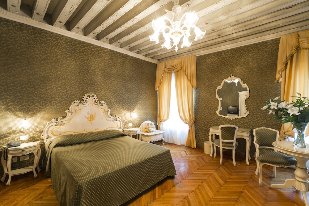 PALAZZO GUARDI 42/75