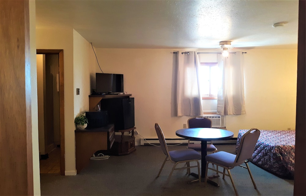 OYO Hotel Cheyenne Wells - US 40 — 6