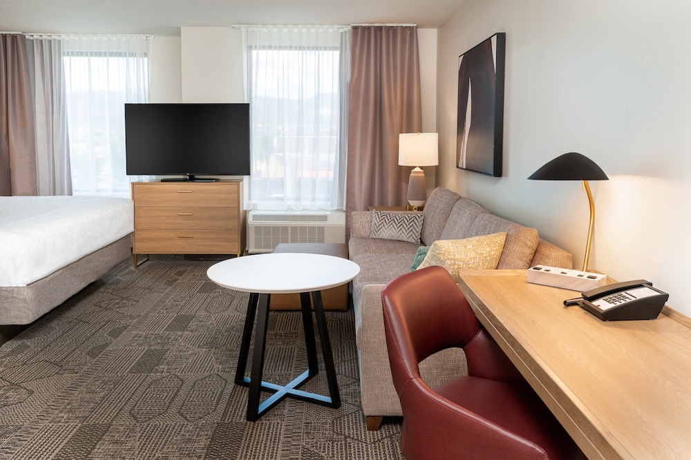 Staybridge Suites Temecula Wine Country 45/48