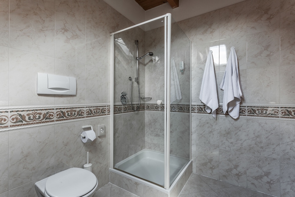 غرفة رباعية، Hotel Garni Villa Park 4/4