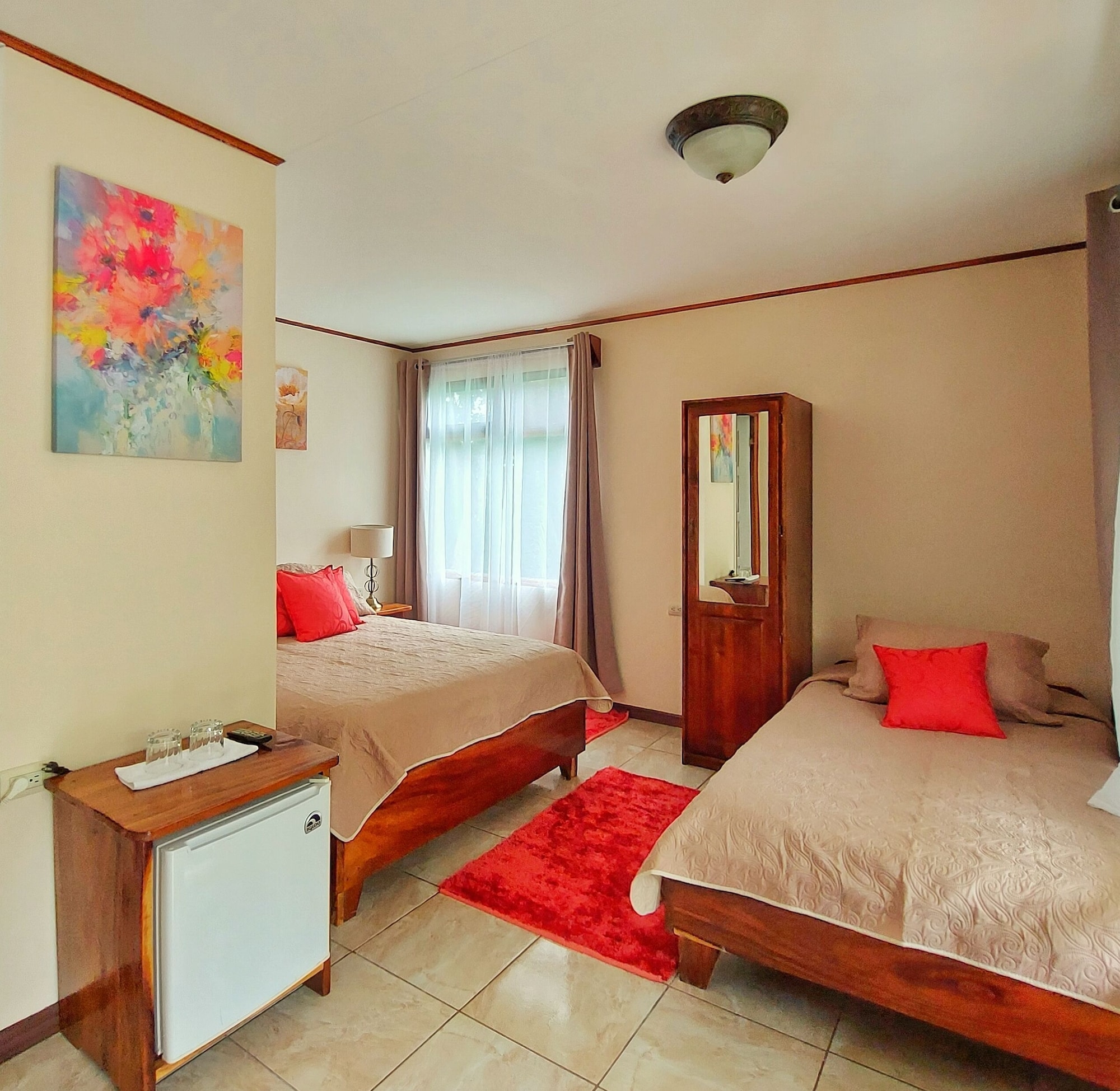 غرفة قياسية ثلاثية بسرير مزدوج وسرير فردي، Dreams Lodge Monteverde 3/10
