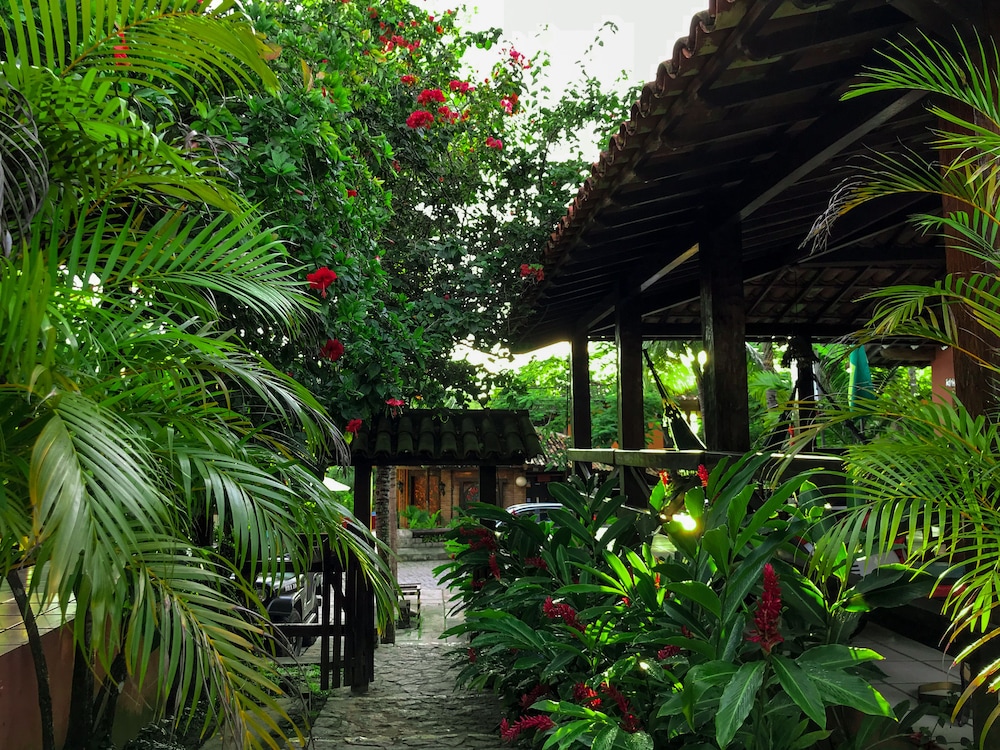 Hotel Pousada Marambaia 25/37