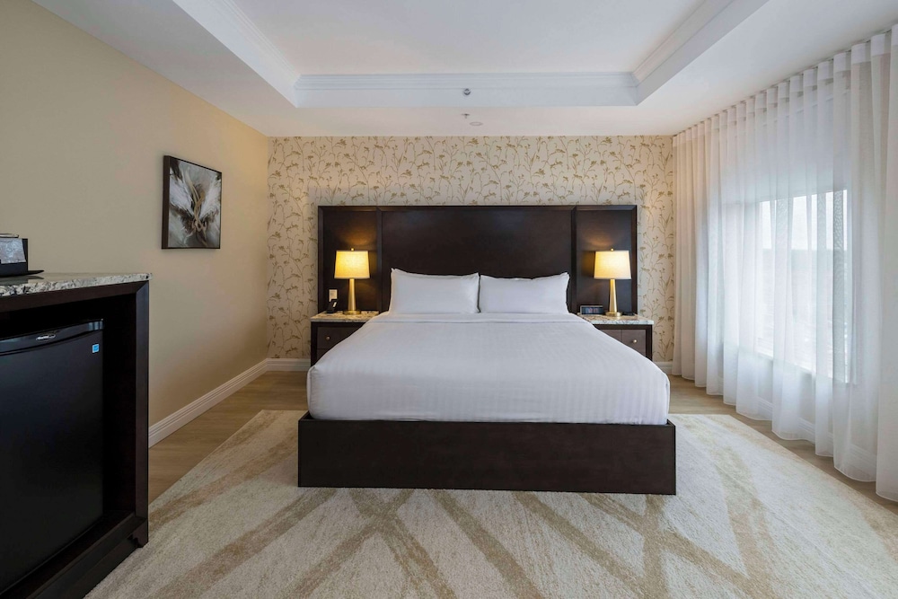 Halifax Tower Hotel & Conference Centre, Ascend Hotel Collection 20/60