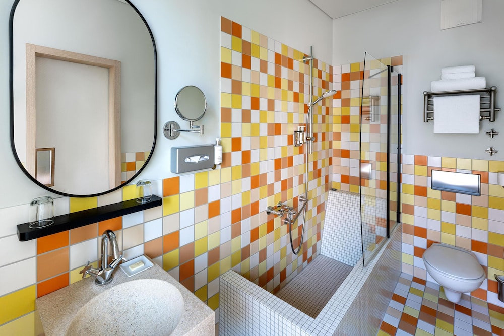 Hotel Bleibtreu Berlin By Golden Tulip 49/50