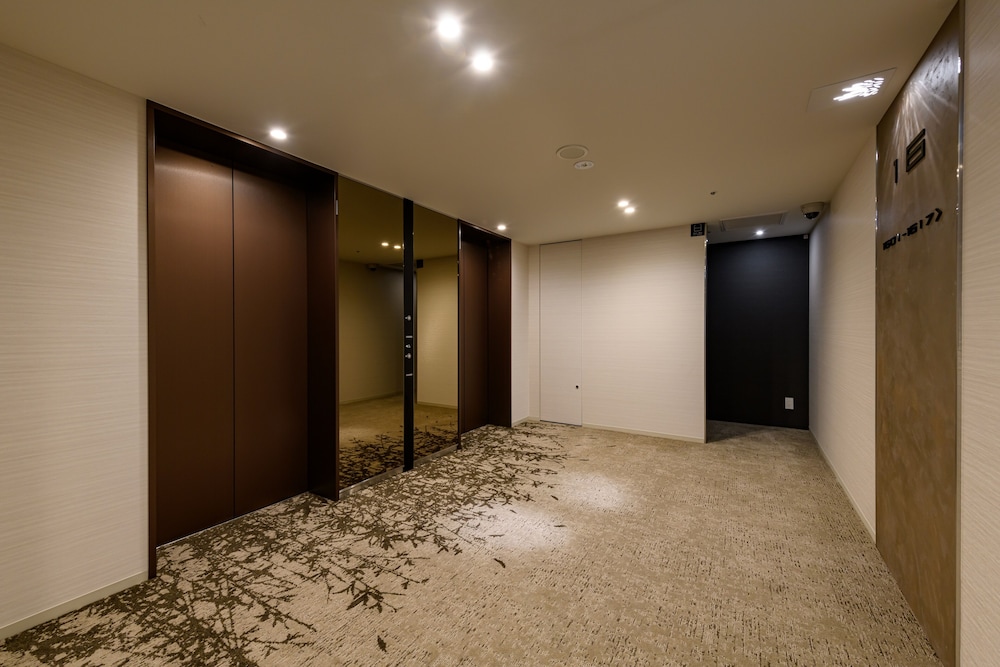 remm plus Ginza 30/32