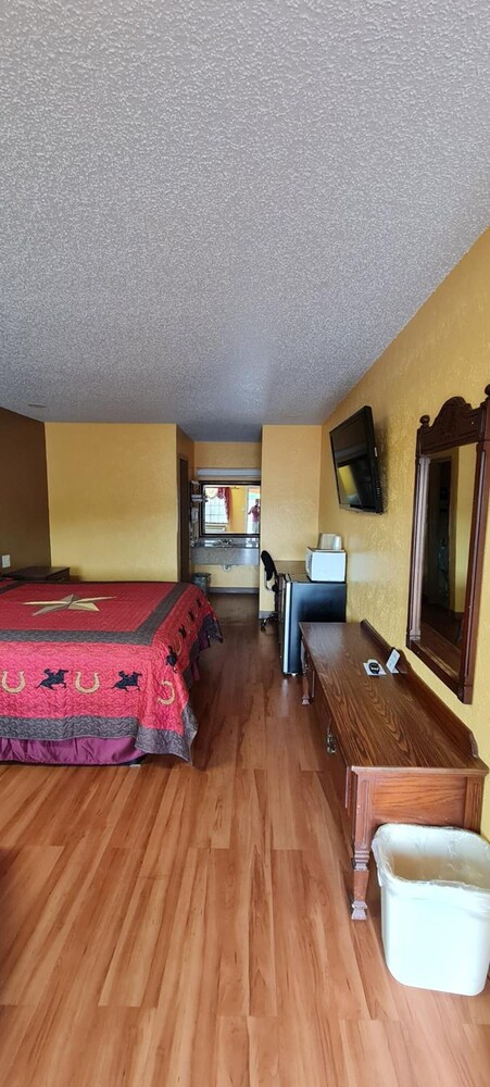 Chaparral Motel 44/57