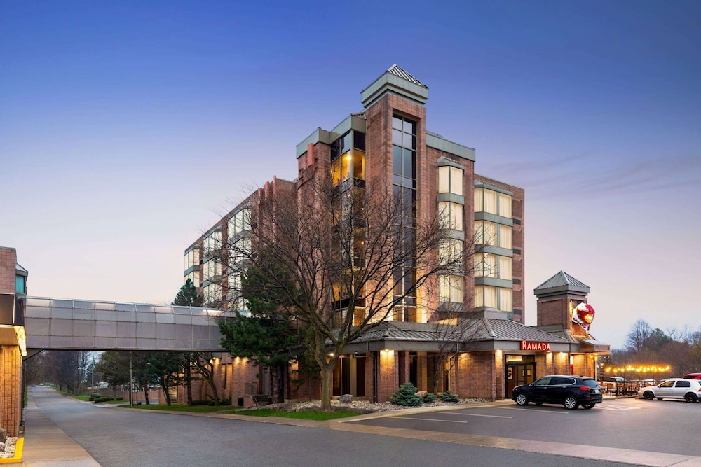 Ramada Plaza By Wyndham Niagara Falls 74/79