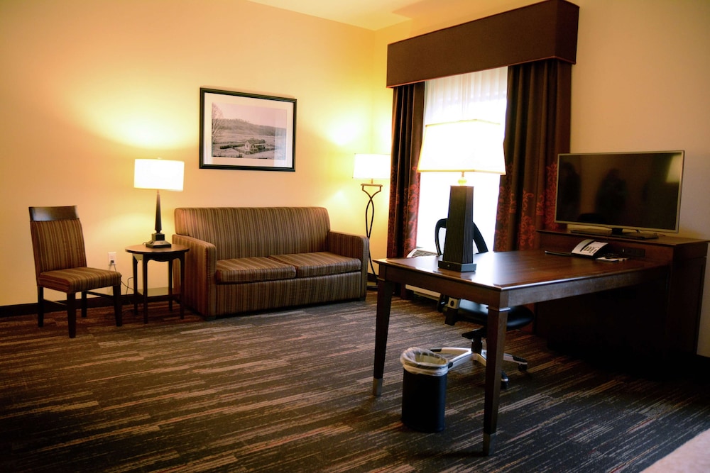 Hampton Inn Poplar Bluff 37/57