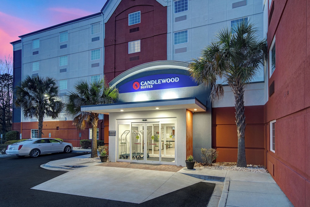 CANDLEWOOD SUITES COLUMBIA-FT. JACKSON 8/62