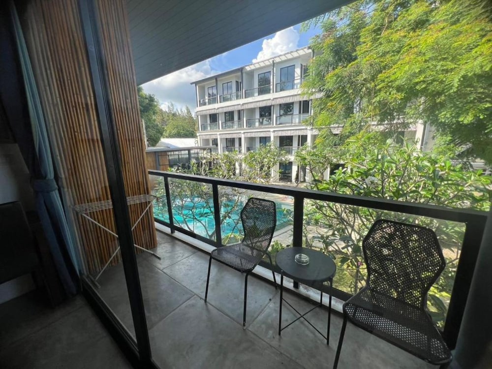 Z&Z Resort 6/50