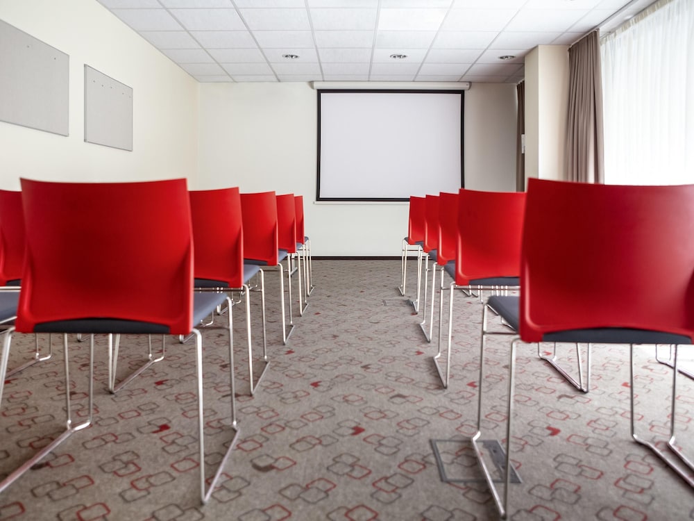 Ibis Kaunas Centre 67/76