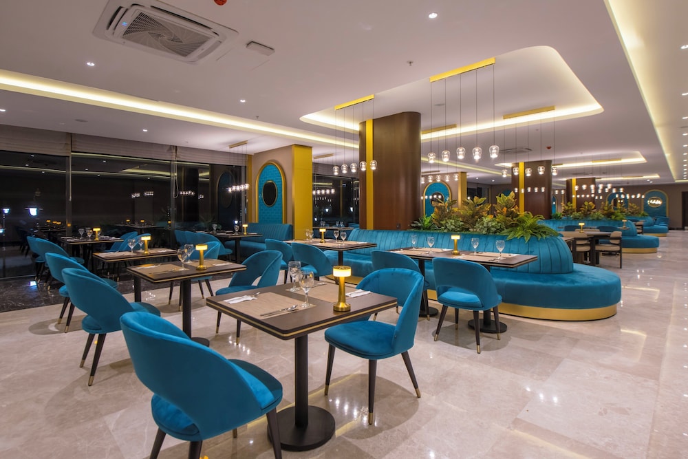 Crowne Plaza Yalova 51/66