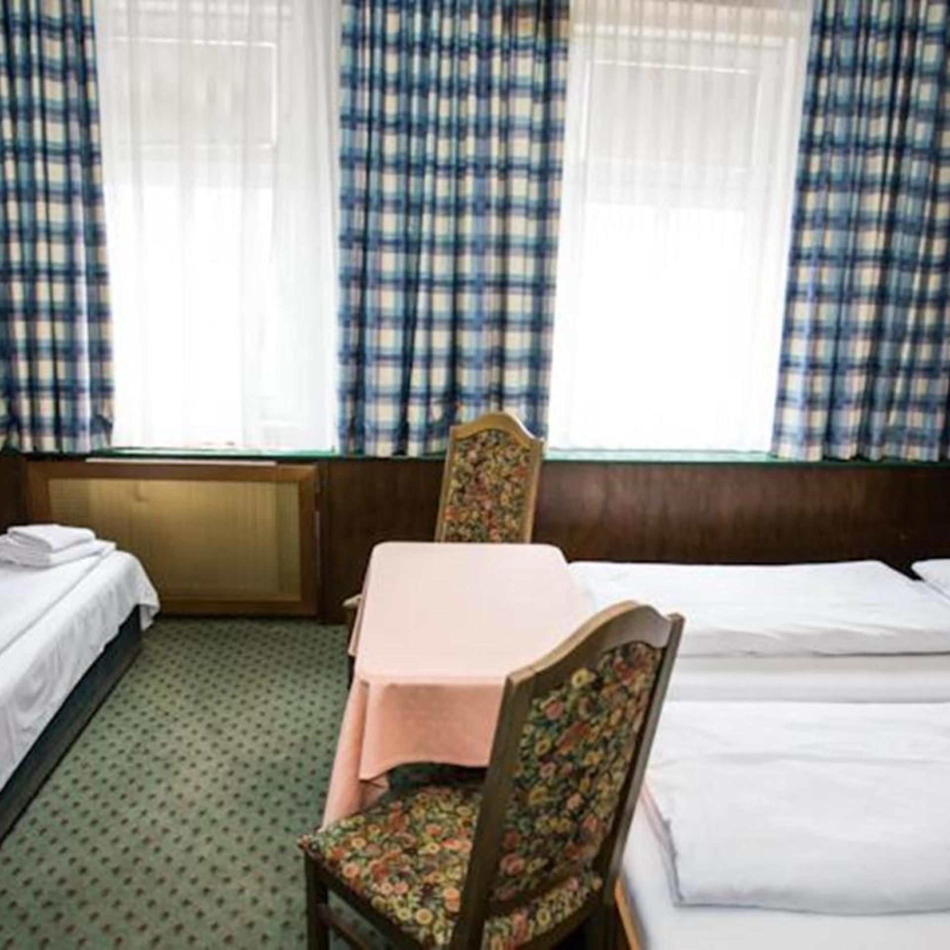 Hadrigan Hotel 20/69