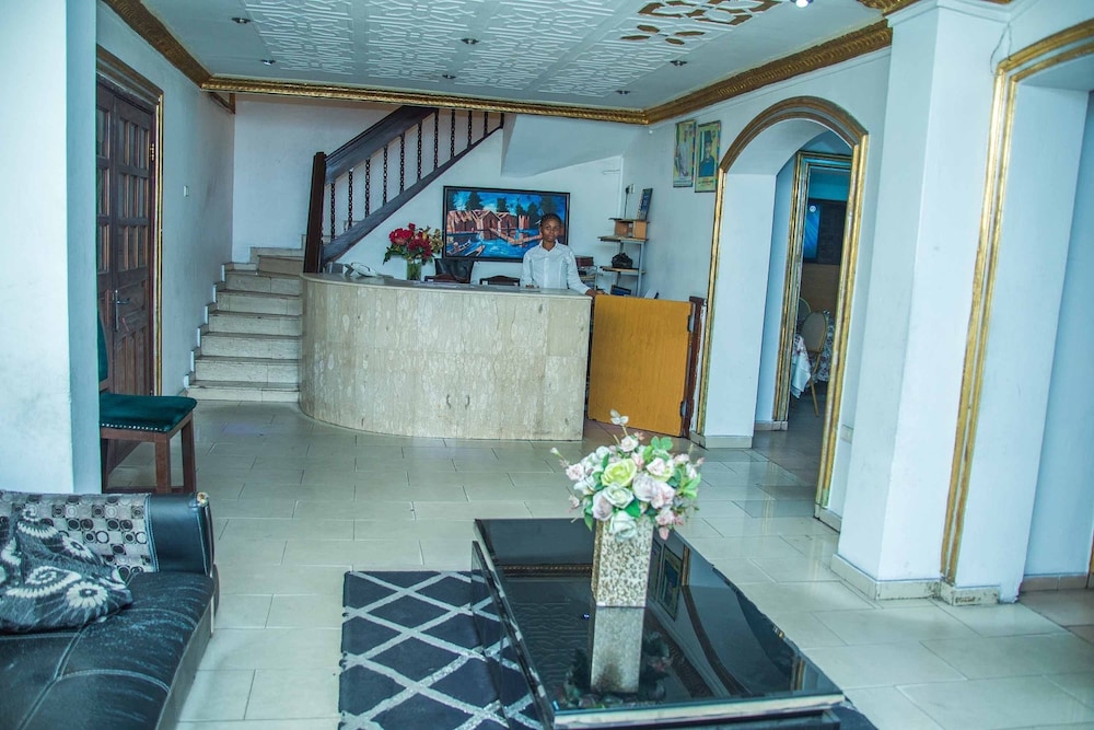 Muriela Hotels 5/45