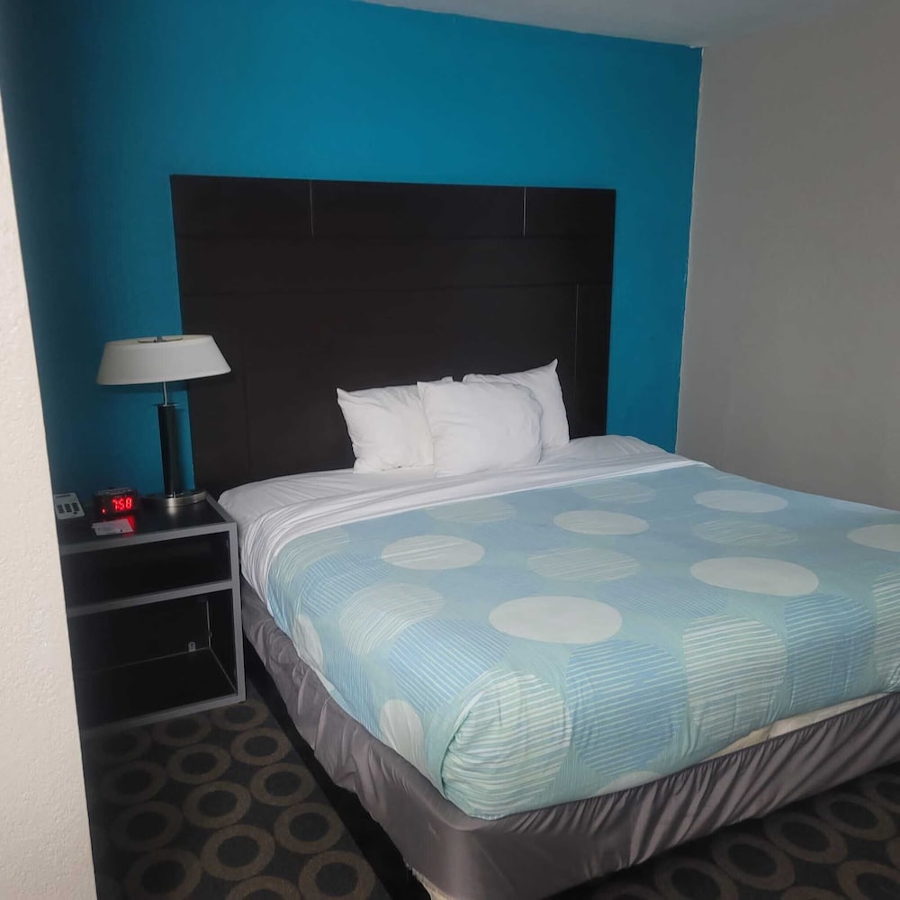 Travelodge by Wyndham San Antonio Downtown Northeast 11/35