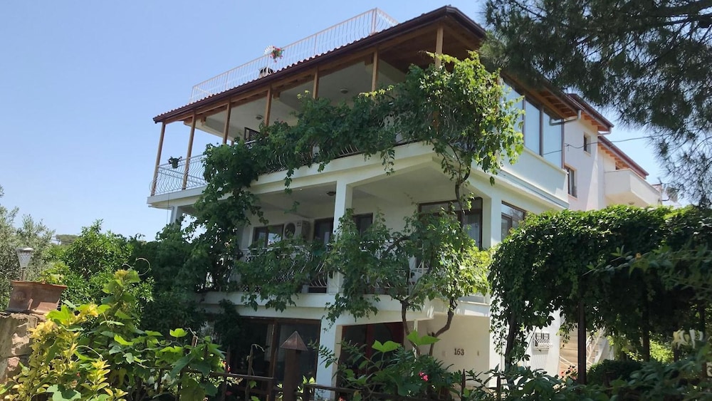 Gunebakan Taliani Otel 1/41