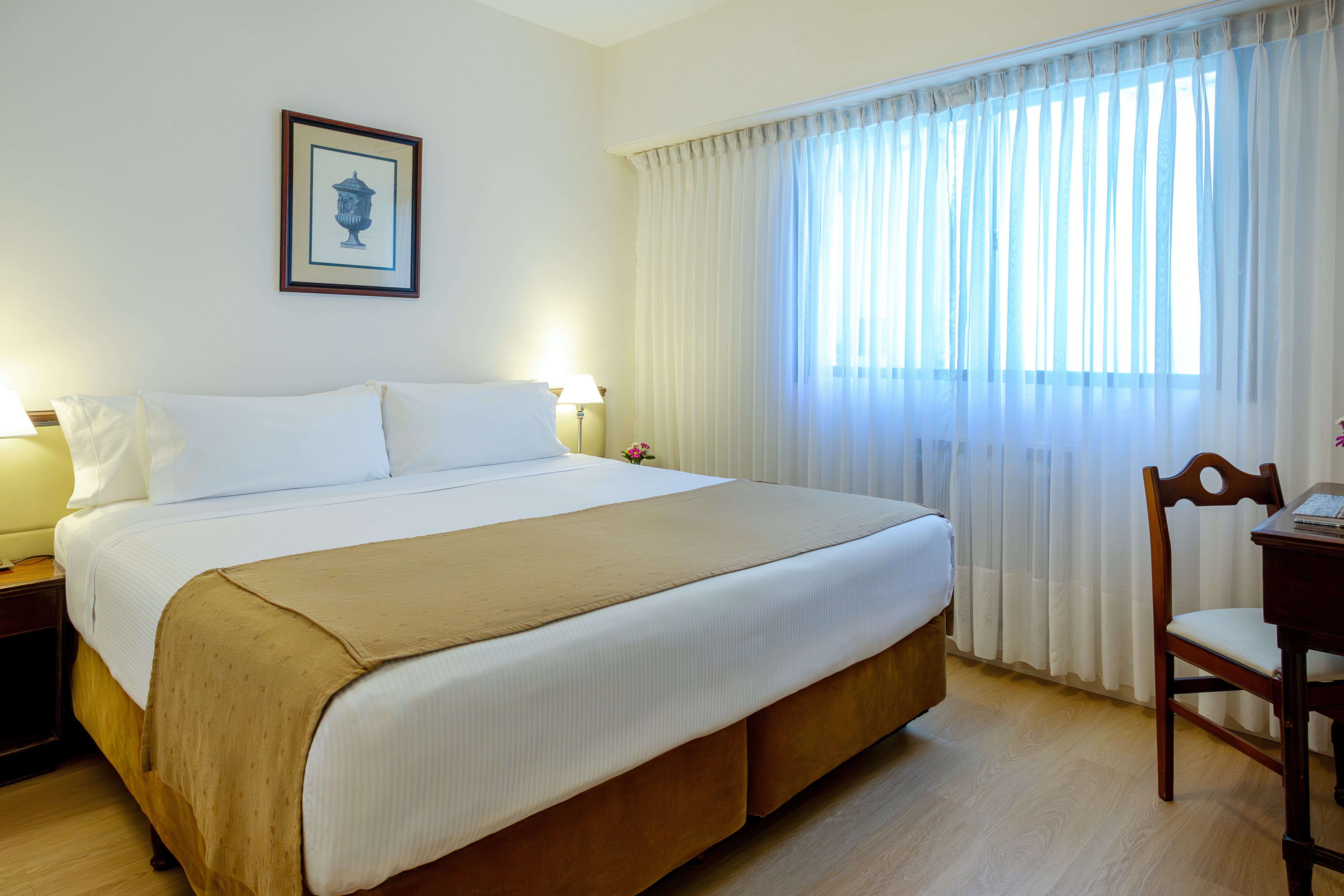 Presidente Hotel 12/46