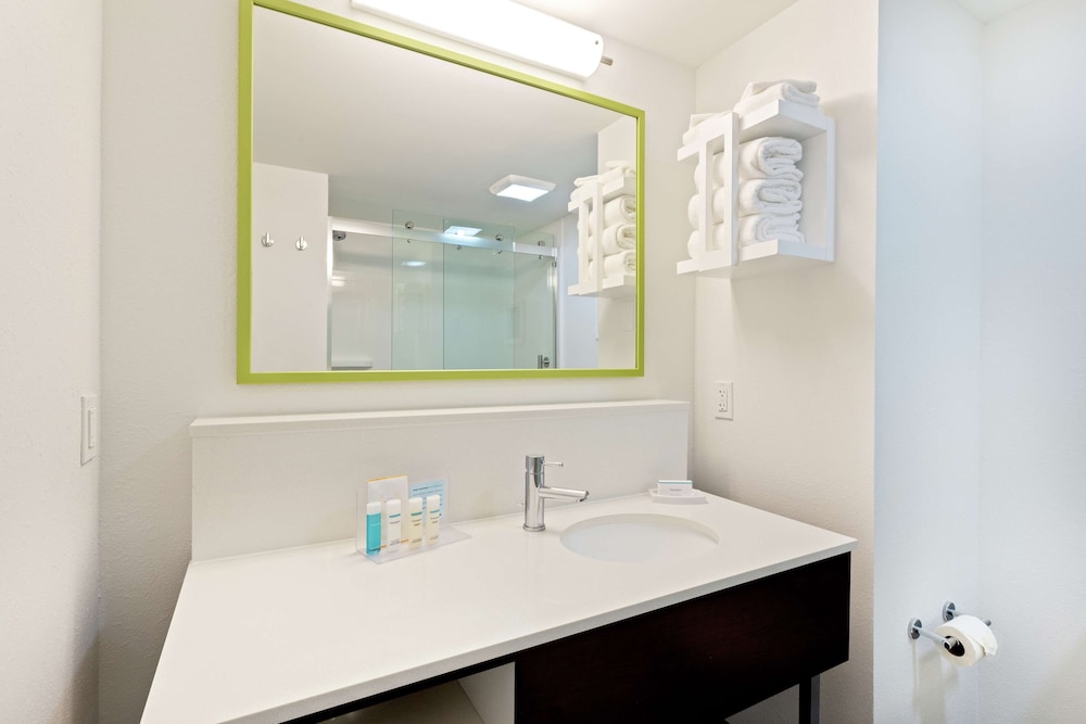 Hampton Inn And Suites Orlando International Drive North Fl 20/52