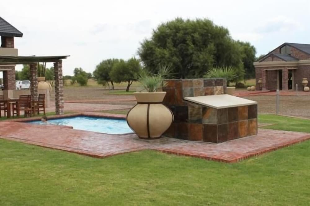 Almar Exclusive Game Ranch 26/37