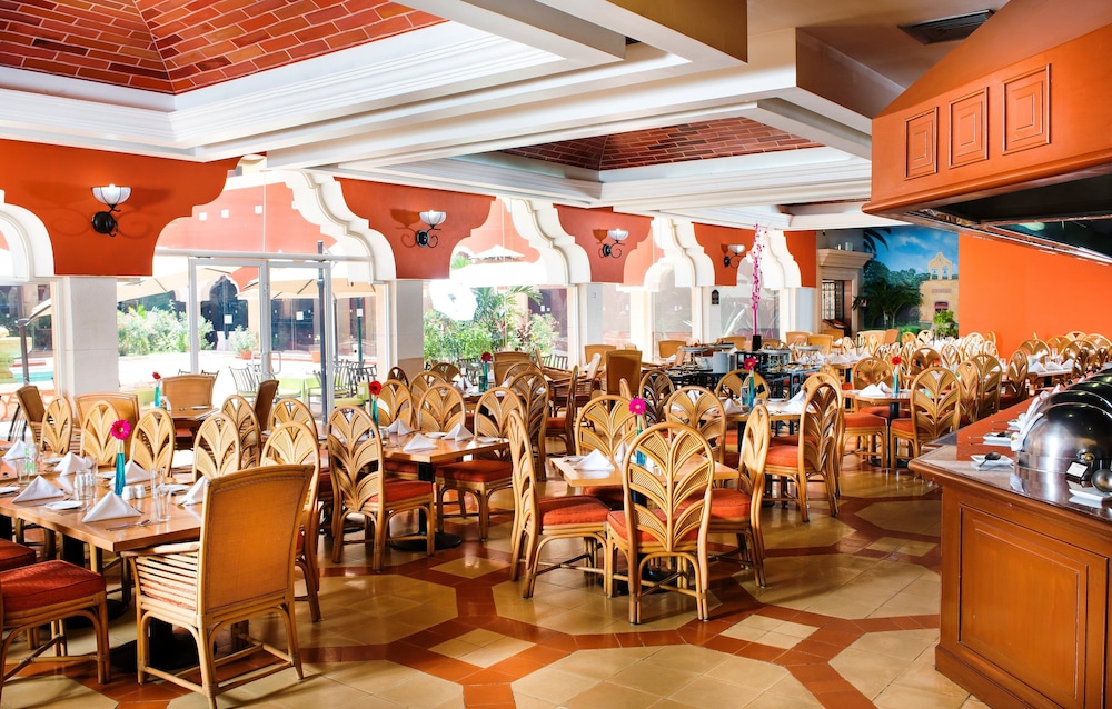 Holiday Inn Merida 45/74