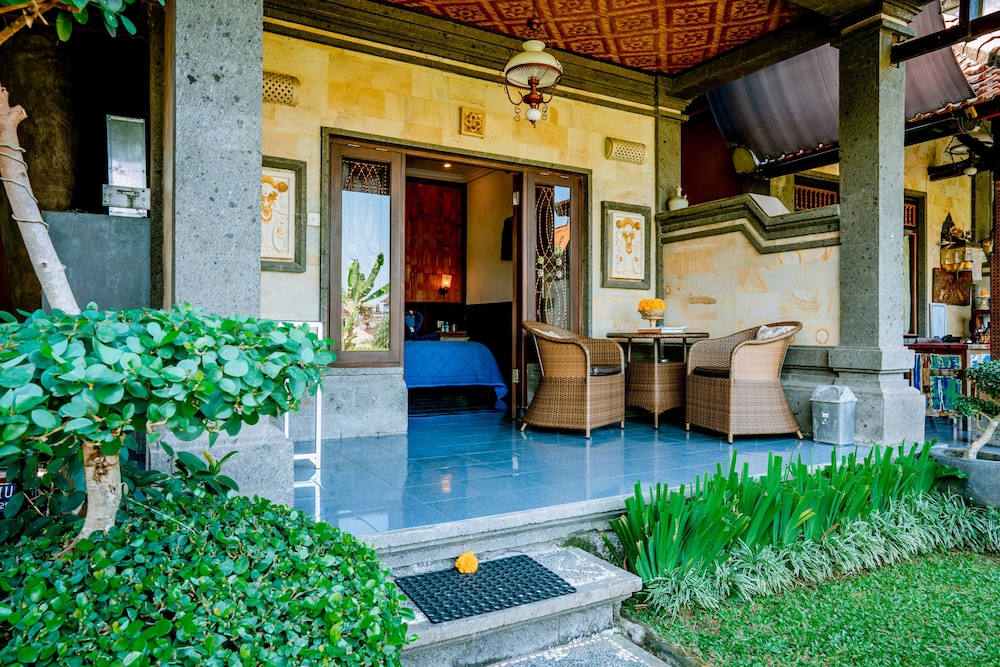 Kunang-Kunang Guesthouse 67/86
