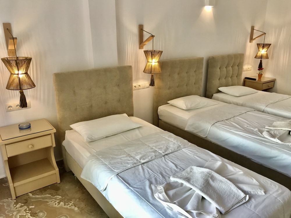 VASSILIKI ROOMS 8/29
