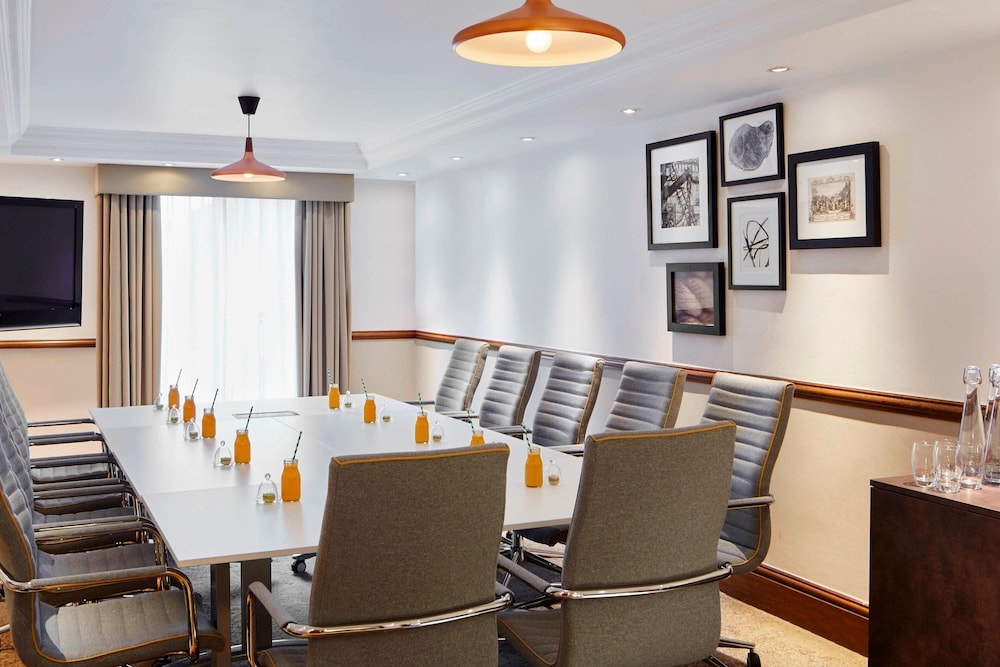 London Marriott Hotel Marble Arch 49/50