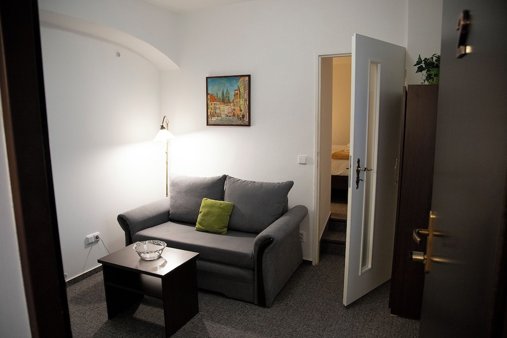 Old Prague House 43/68