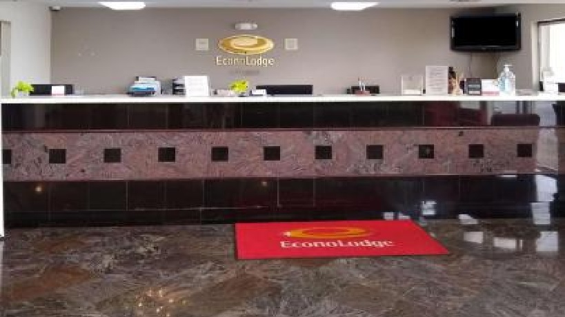 Econo Lodge Lafayette LA 3/14