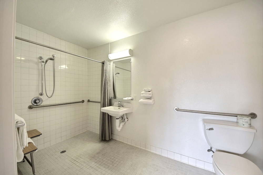 Motel6 San Marcos, TX 48/49